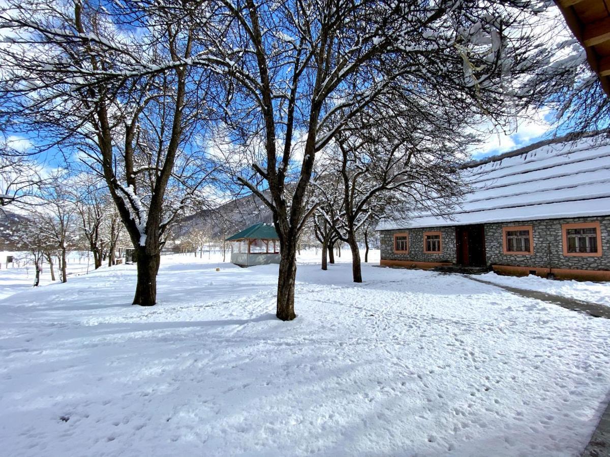Vermosh Peraj Guesthouse מראה חיצוני תמונה